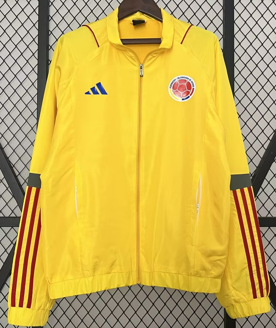 2024-25 Colombia yellow Windbreak