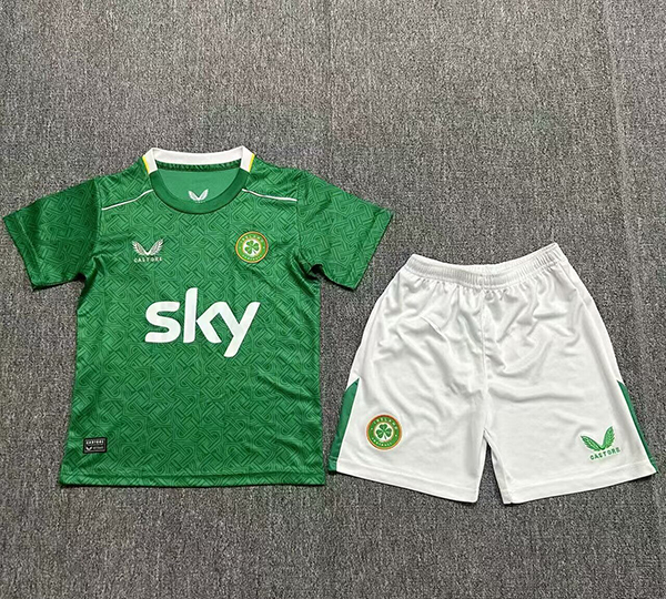 2024-25 Ireland home kids