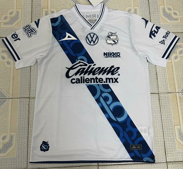 2024-25 Puebla home player version