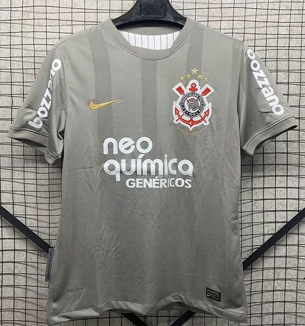 Corinthians 10 Retro away