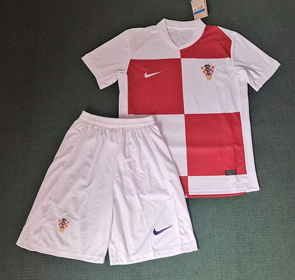 2024-25 Croatia home kids