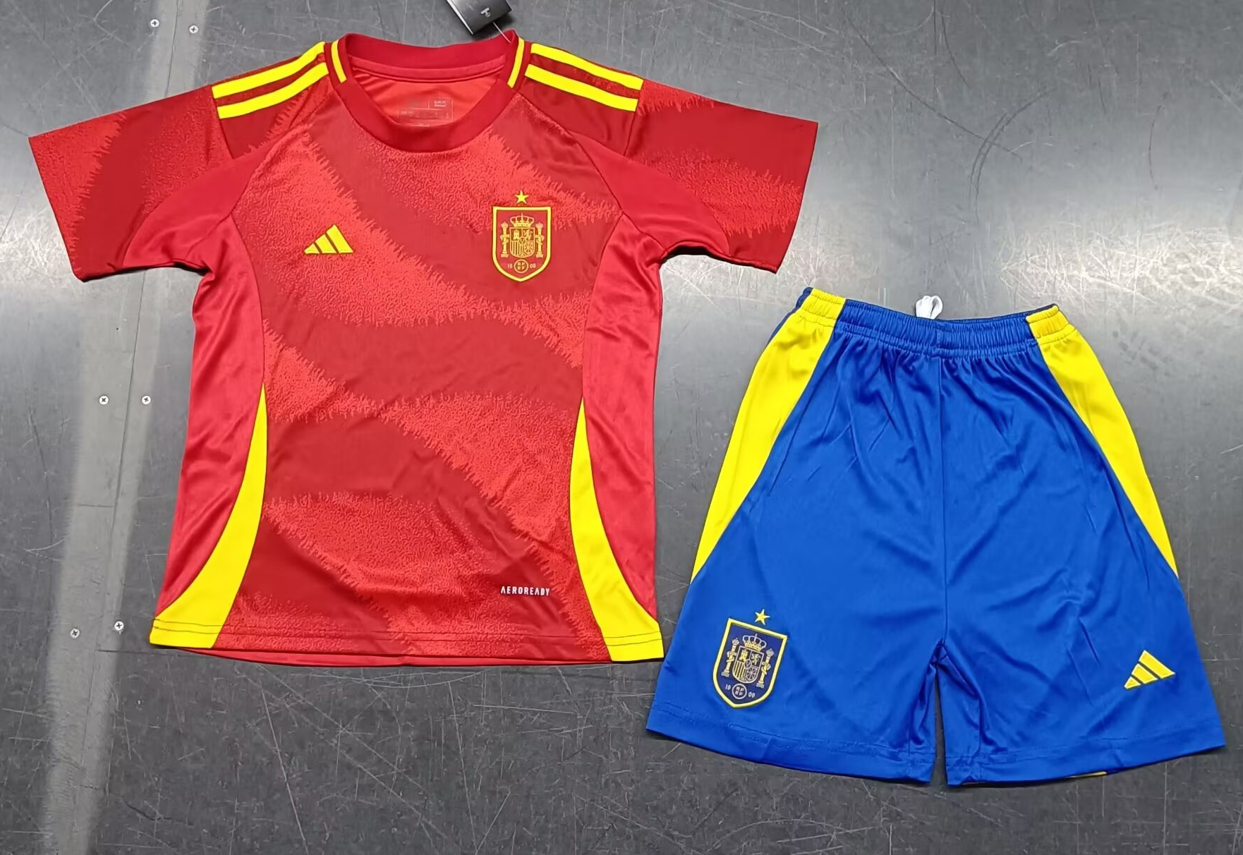 2024-25 Spain home kids