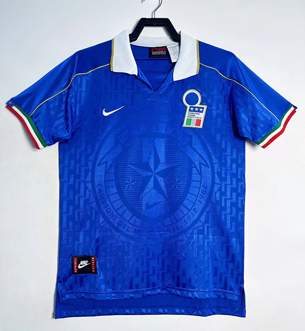 Italy 95 Retro home